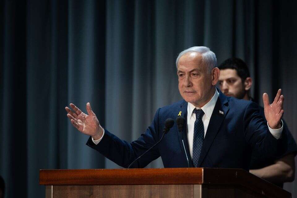הצליח להרוויח זמן. ראש הממשלה בנימין נתניהו , אורן בן חקון