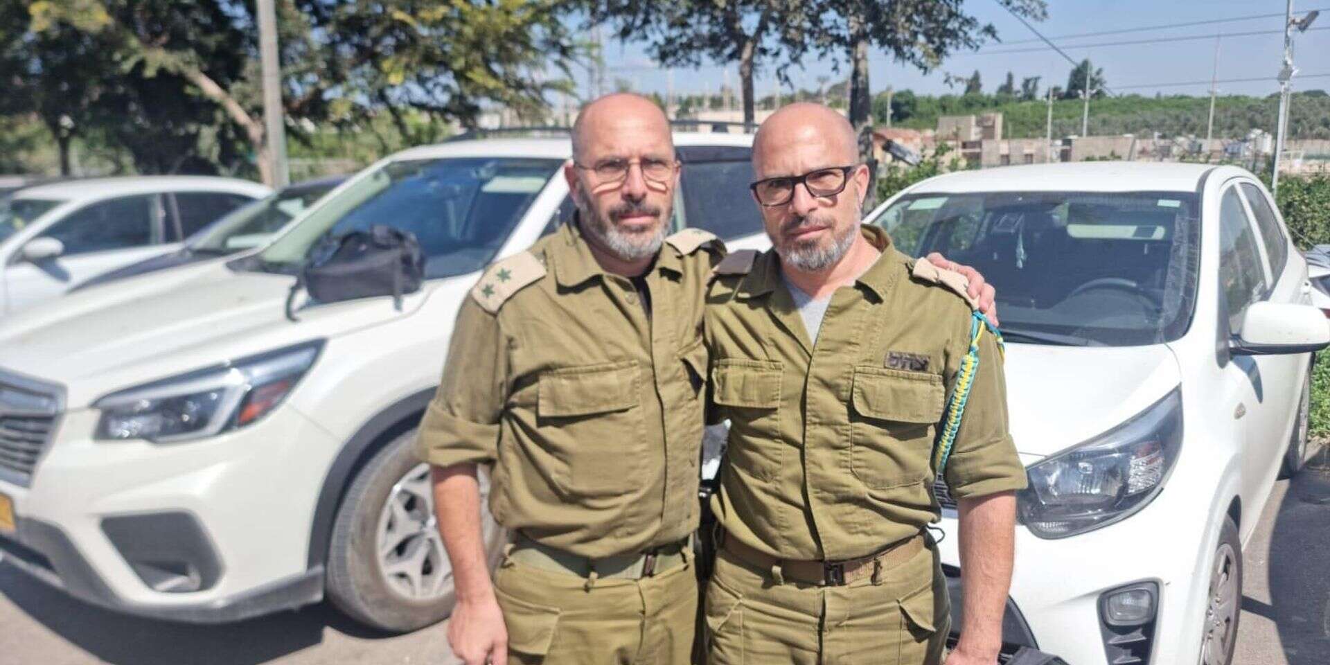 סא״ל (מיל׳) ארז ארדמן ורס״ן (מיל׳) אורן ארדמן. תאומים זהים , פרטי