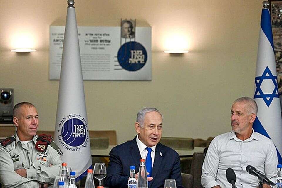 נדרש עמוד שדרה מול הדרג המדיני. בר ונתניהו , צילום: קובי גדעון/לע"מ