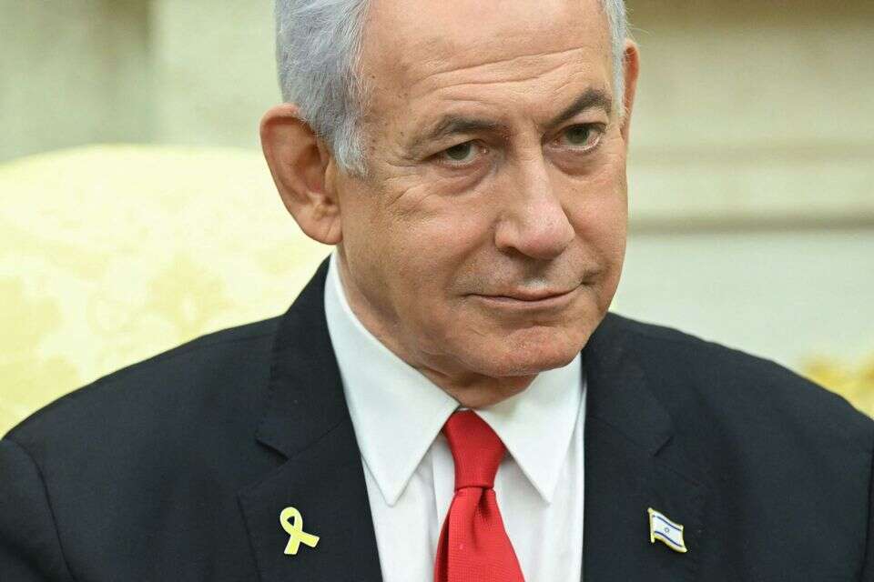 רגע של שמחה אישית מול מורכבות פוליטית ציבורית. נתניהו (ארכיון) , AFP