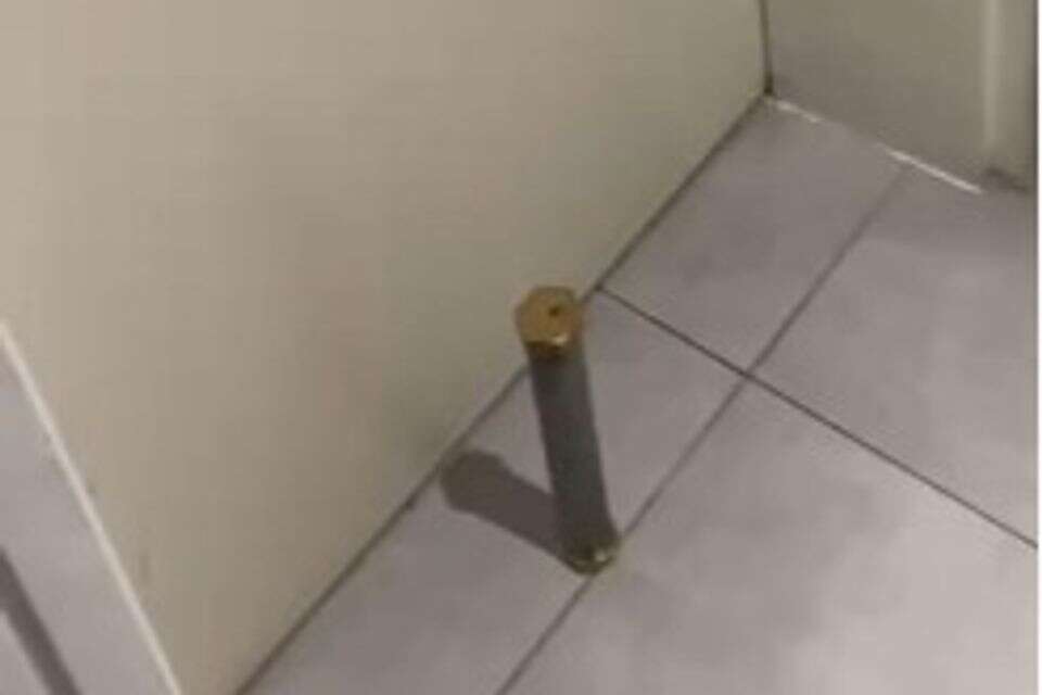 המטען שהונח מחוץ לדירה בגני תקווה , ללא