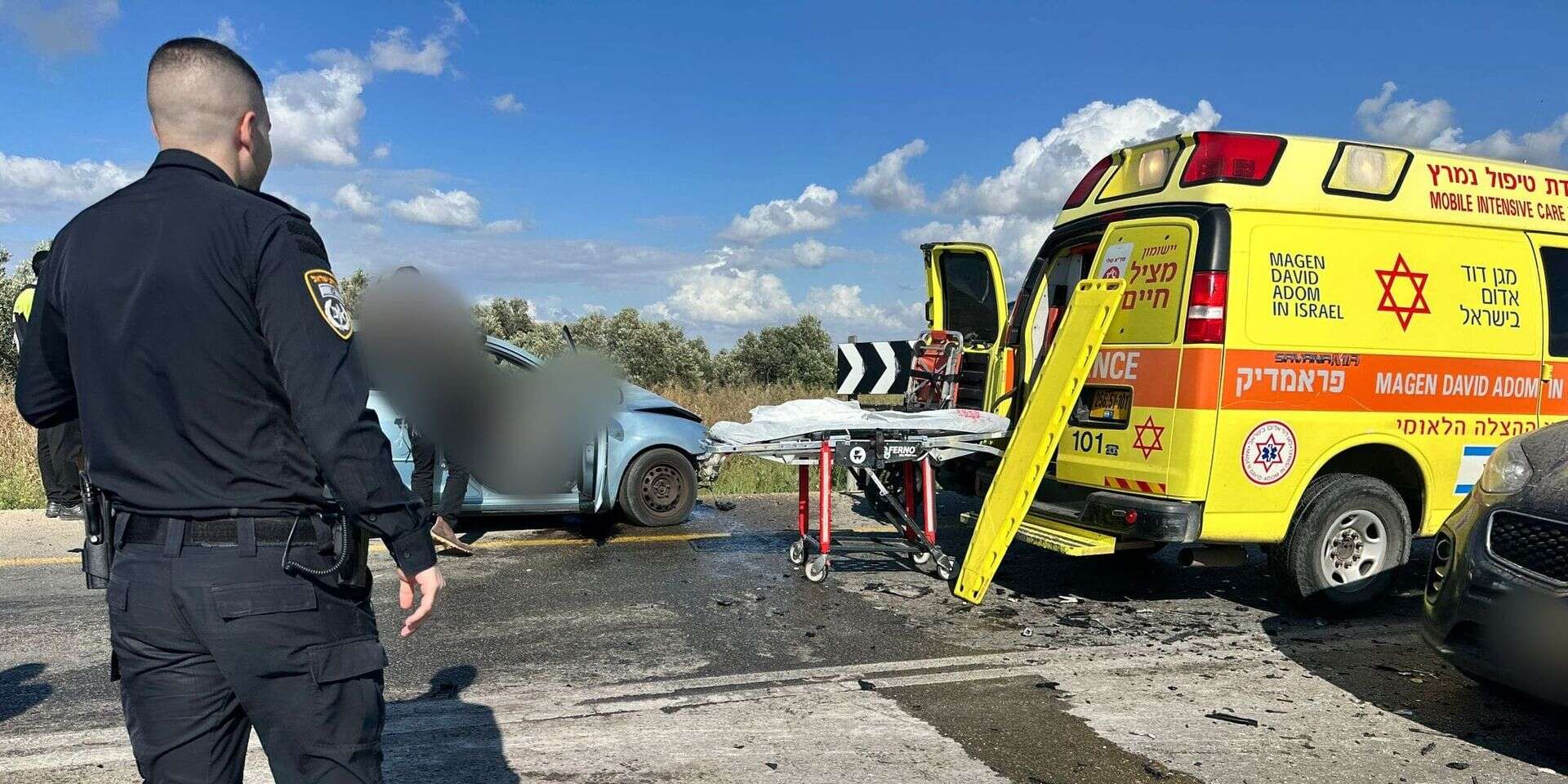 כוחות מד"א סמוך לתאונה ביגל , דוברות מד"א
