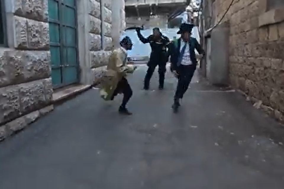 העימותים במאה שערים , לפי סעיף 27א רשתות חברתיות