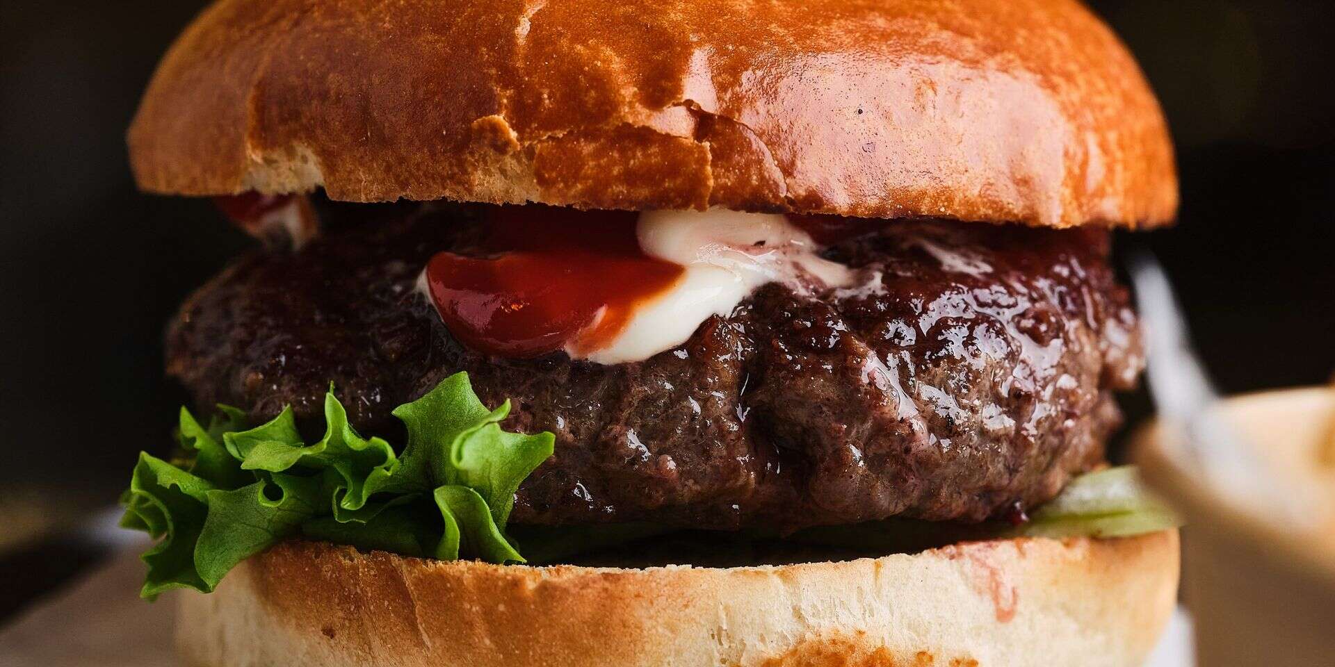 ההמבורגר של דנוור , גיל אבירם