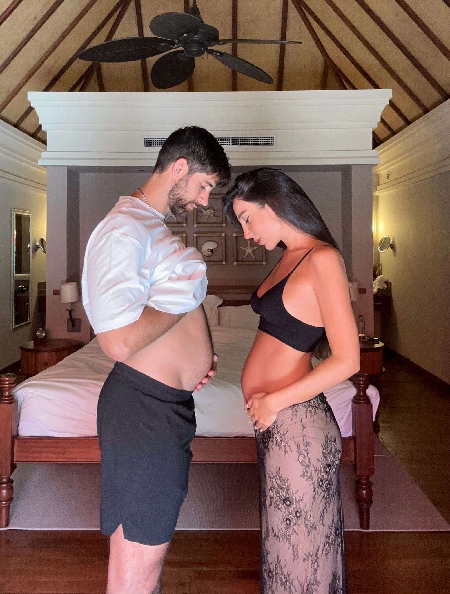 הורים. טליה עובדיה ושחף רז בהיריון , צילום פרטי