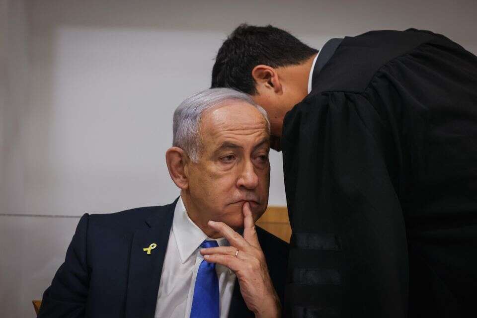 נתניהו ועורך דינו עמית חדד , מרים אלסטר/פלאש90