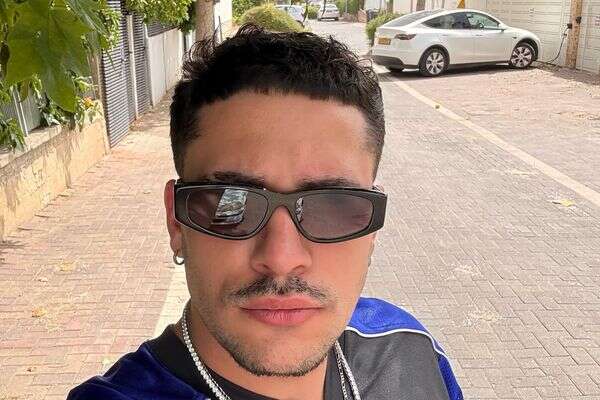 כוכב הטיקטוק אור לאון , פרטי