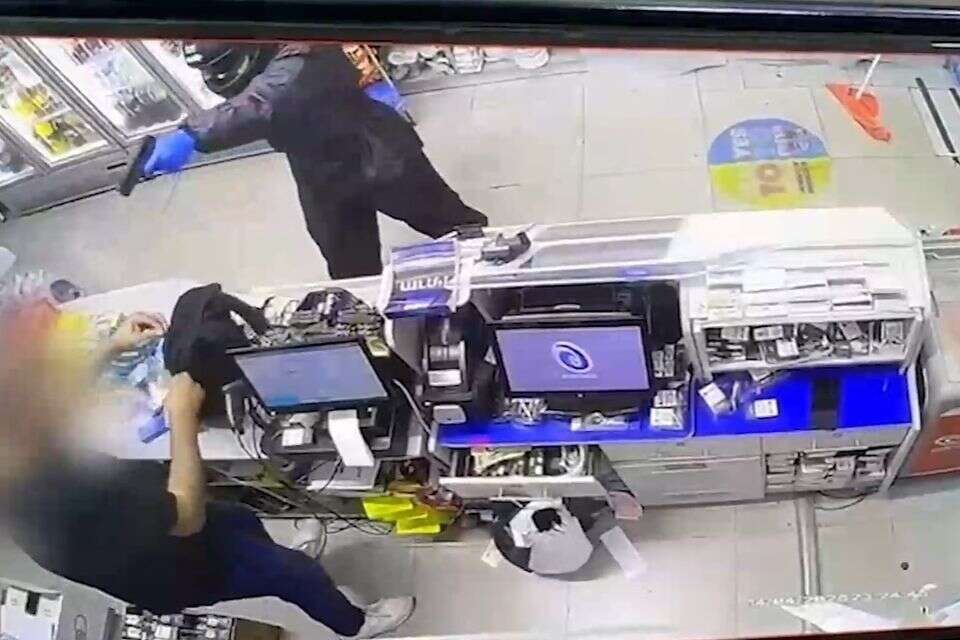 שוד בפיצוציה בנתניה , דוברות המשטרה