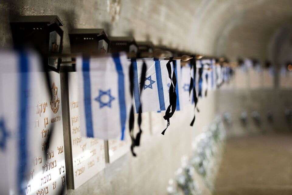 הר הרצל ערב יום הזכרון
, אורן בן חקון