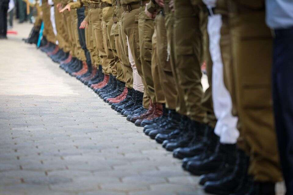 טקס החיילים המצטיינים בבית הנשיא , אורן בן חקון