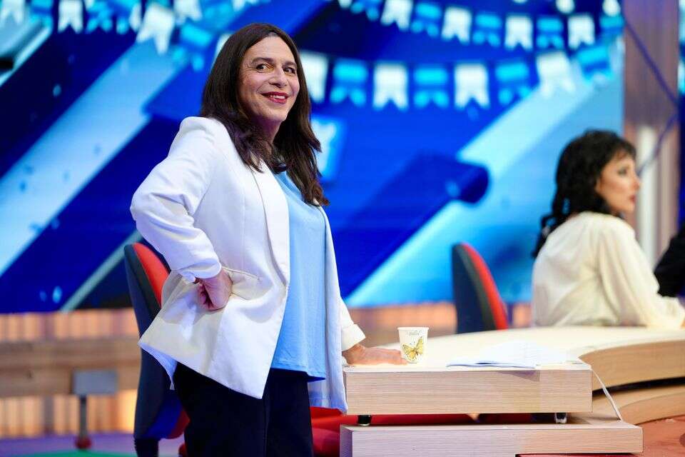 משדר עצמאות ארץ נהדרת , רגב זרקה