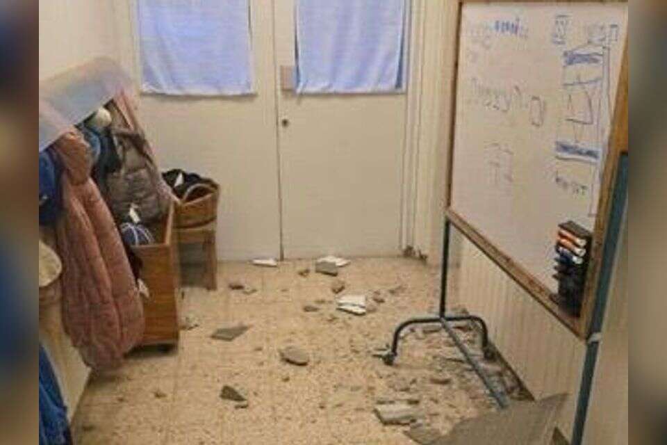 שברי יירוט פגעו בגן ילדים במשמר העמק, אין נפגעים , לפי סעיף 27א לחוק זכויות יוצרים