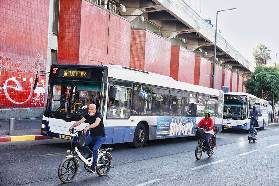 התחנה המרכזית בת"א , יהושע יוסף