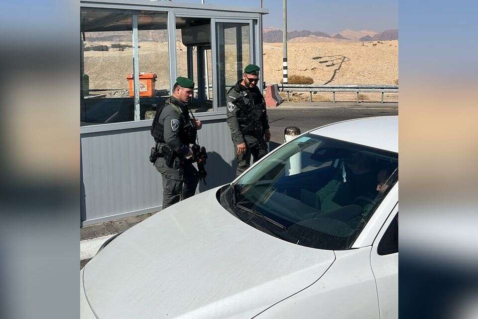 תמונה מהפעילות השוטפת של לוחמי מג"ב במחסום הכניסה לעיר אילת , דוברות המשטרה