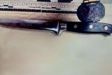 הסכין שנתפסה על החשוד , דוברות המשטרה