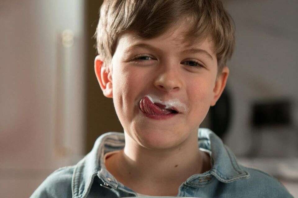 לא כל שלוק עושה אותך חזק 💪🥛 – לפעמים זה פשוט טעים!

 , pexels-ron-lach
