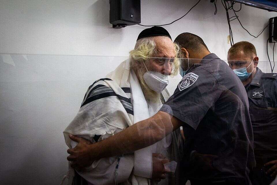 הרב אליעזר ברלנד (ארכיון) , אורן בן חקון