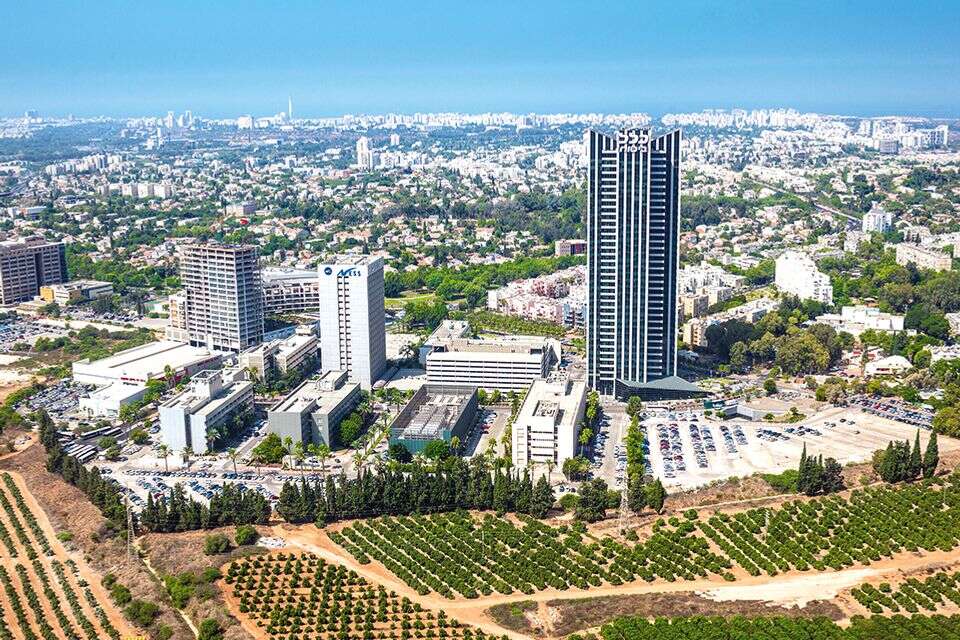 פארק עתידים  , אורי ישי, רון איילון