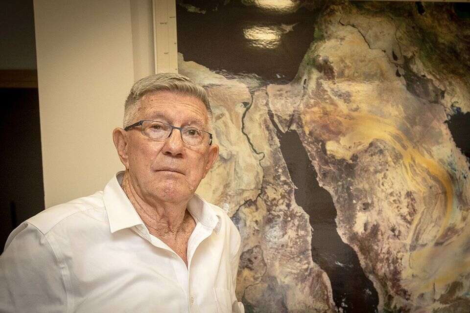 יגאל כרמון
, אורן בן חקון