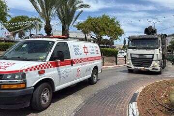 זירת התאונה באור עקיבא , מד"א