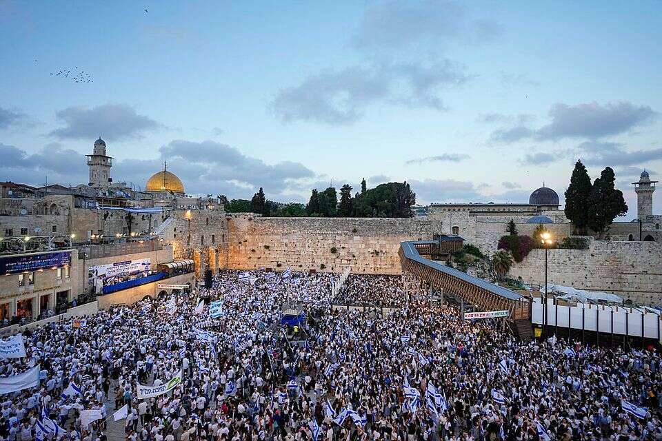ירושלים. תשע המלצות , איי.פי