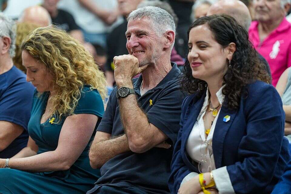 משוריינים בצמרת: נעמה לזימי ויאיר גולן , אייל מרגולין - ג׳יני