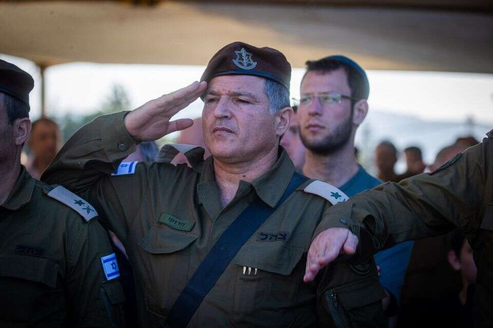 האלוף זיני , אורן בן חקון