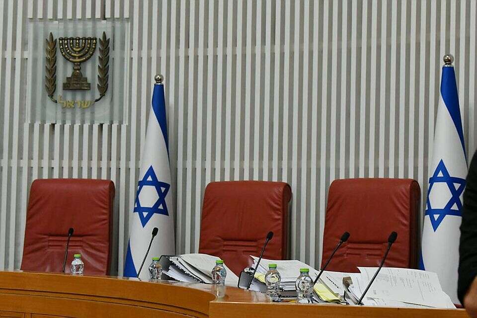 בג"ץ , ראובן קסטרו