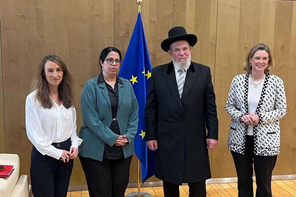הרב הראשי קלמן בר בפגישות לקידום ביטול החוקים המגבילים שחיטה כשרה במדינות באירופה , ללא