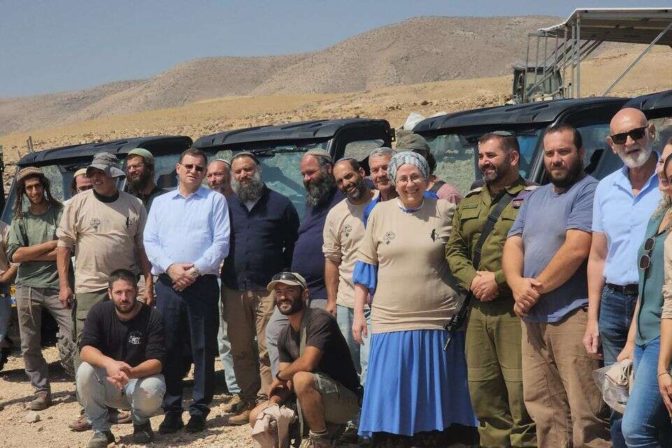 בטקס בבקעת הירדן הוענק ציוד ביטחוני , משרד ההתיישבות