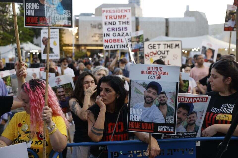 עצרת משפחות החטופים בכיכר החטופים  , יהושוע יוסף
