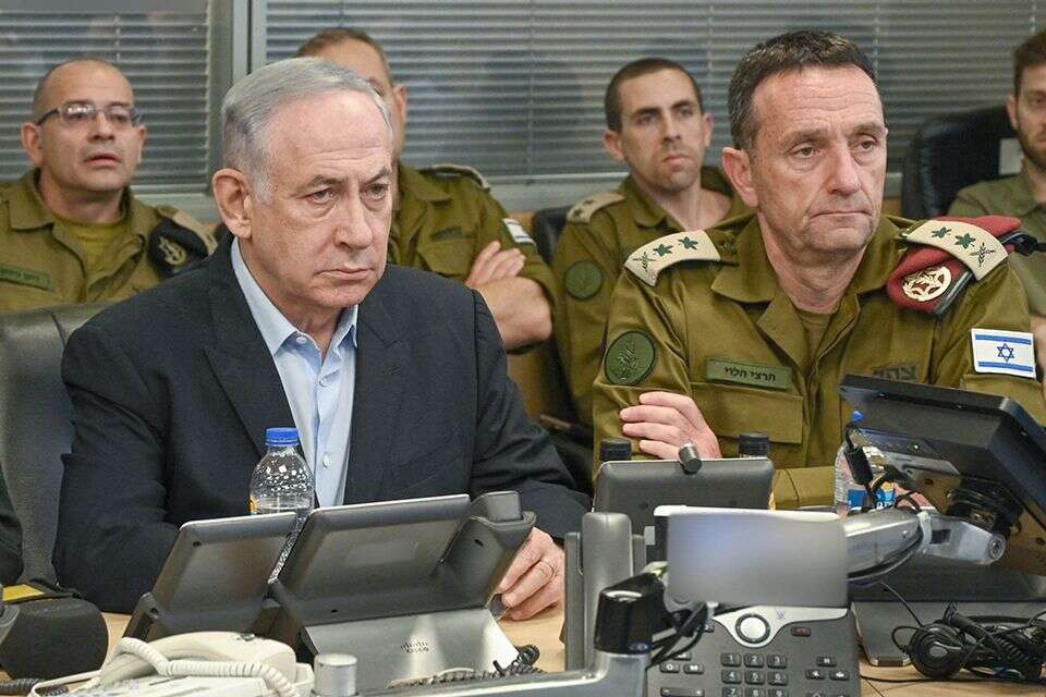 הלוי ונתניהו בבור חיל האוויר , מעיין טואף, לעמ