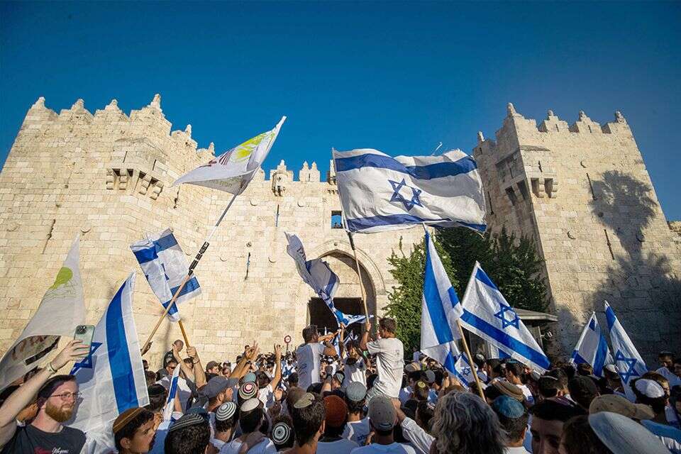 חוגגים במצעד הדגלים בירושלים , אורן בן חקון