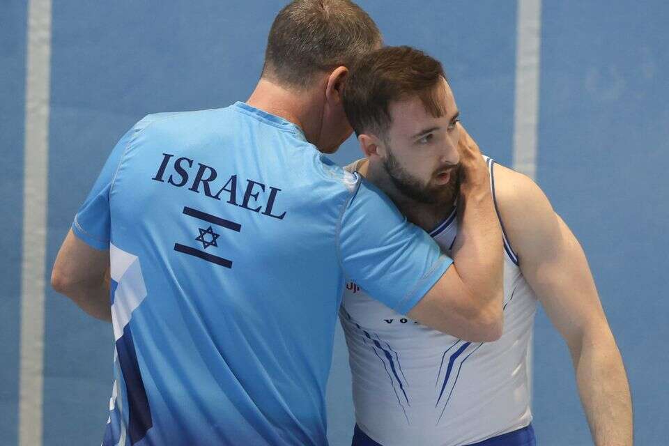 סרגיי וייסבורג מאמן נבחרת ישראל וארטיום דולגופיאט , אורן אהרוני