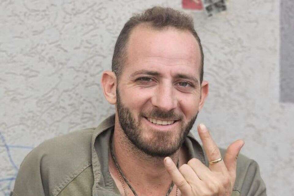 נועם אביטל. הפך את 400 ימי המילואים לספר , אלבום פרטי