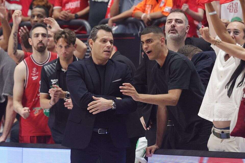 דימיטריס איטודיס , אלן שיבר