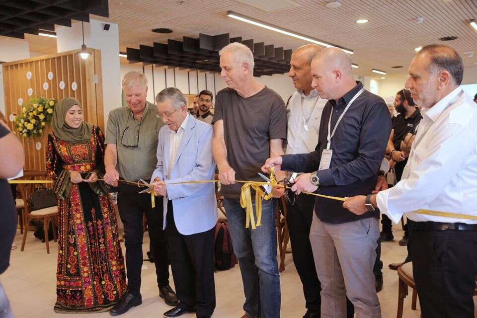 אירוע ההשקה של תוכנית את'ר , איוב אבו מדיע׳ם