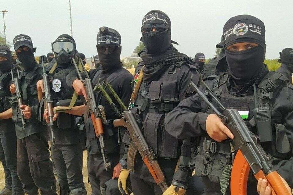 בישראל התייחסו לגדודי המוג'האדין בתור "ארגון סורר" בשנים שלפני המלחמה , רשתות ערביות