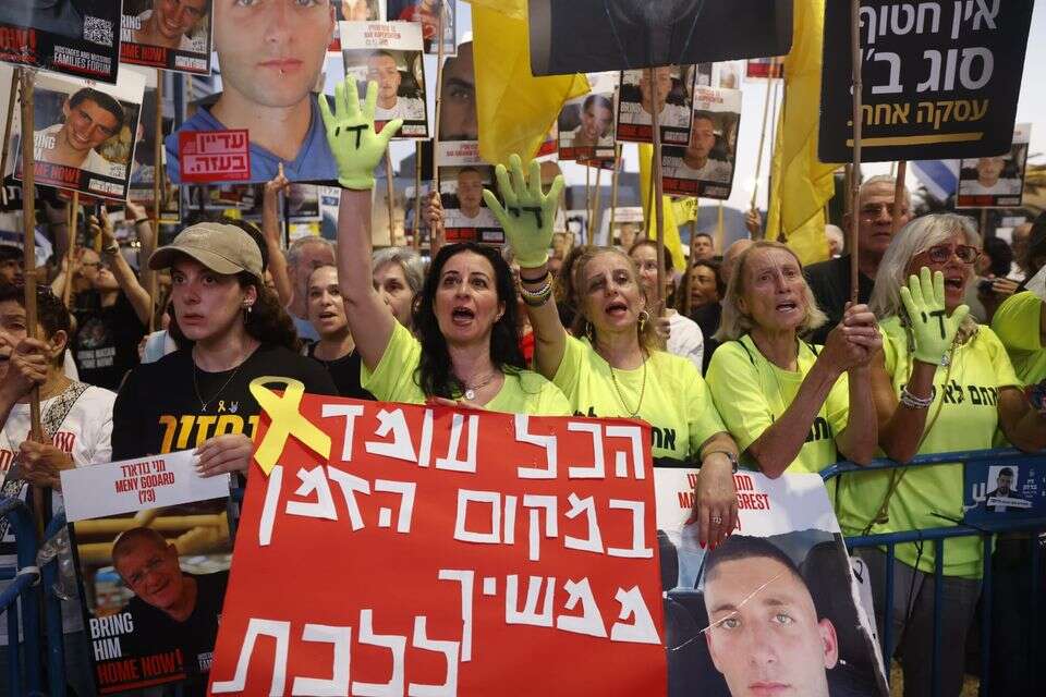 כיכר החטופים בתל אביב , יהושע יוסף