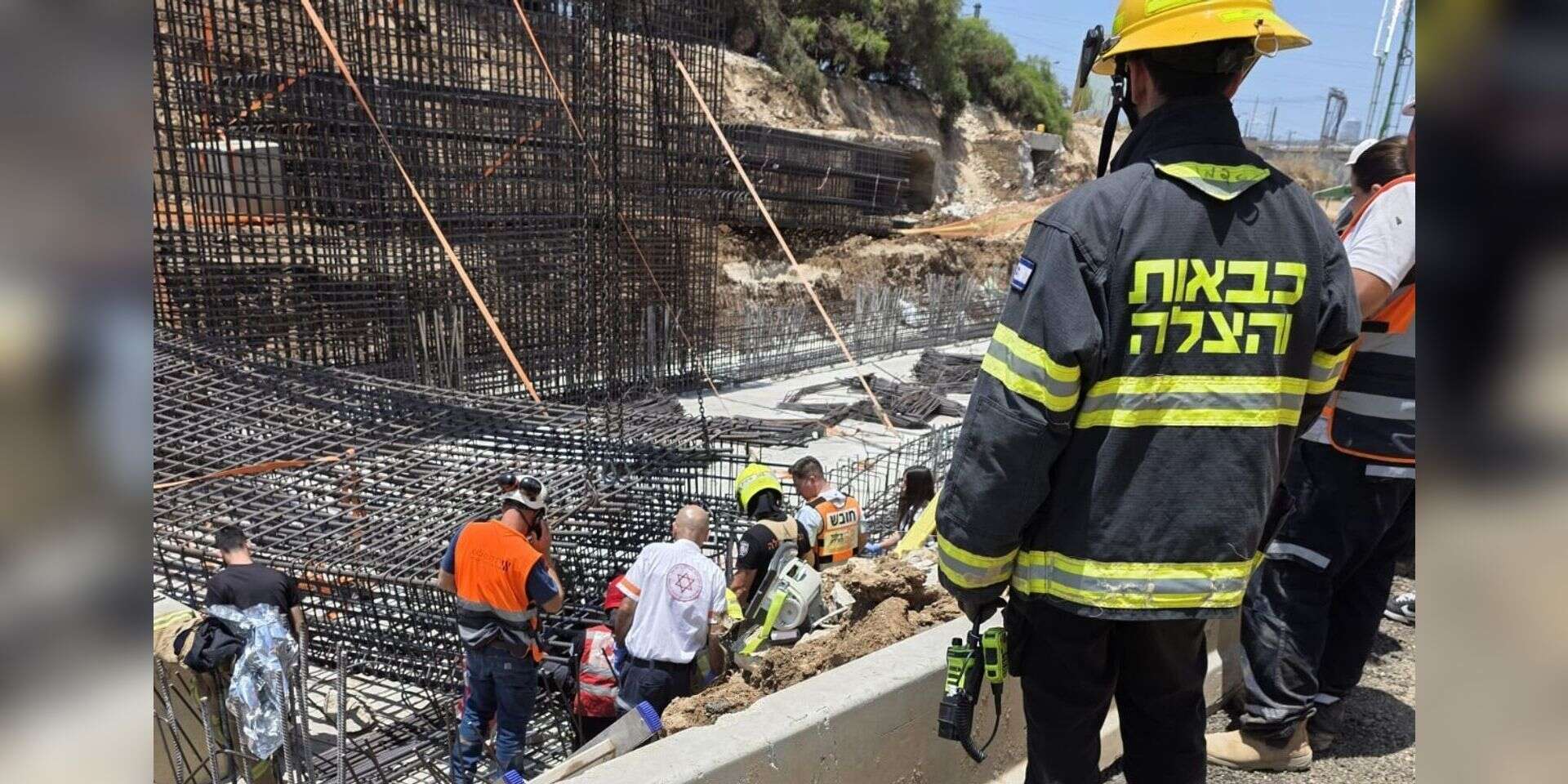 העבודות סמוך למחלף קיבוץ גלויות שבהן נפגע הפועל באורח קשה , דוברות איחוד הצלה