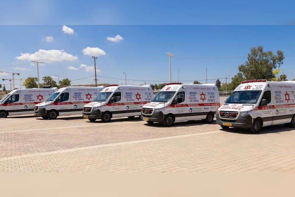 האמבולנסים שתרמה הקרן לידידות , דוברות מד״א