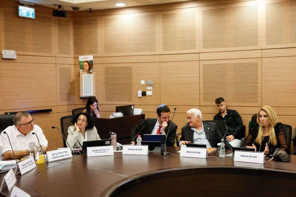 ועדת הכלכלה , דוברות הכנסת, נועם מושקוביץ