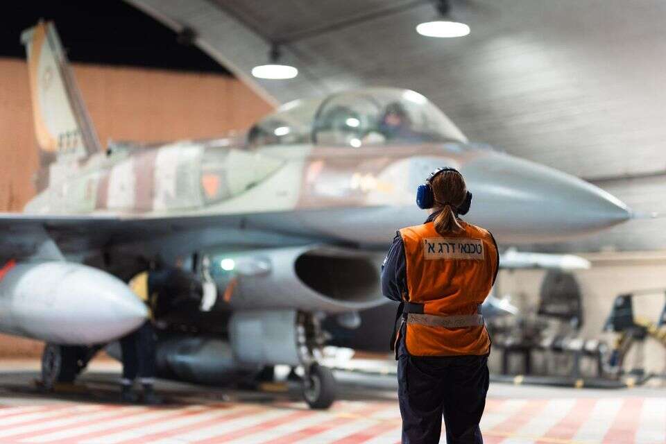 המראות ונחיתות מטוסי קרב של חיל האוויר במהלך התקיפה באיראן , דובר צה"ל