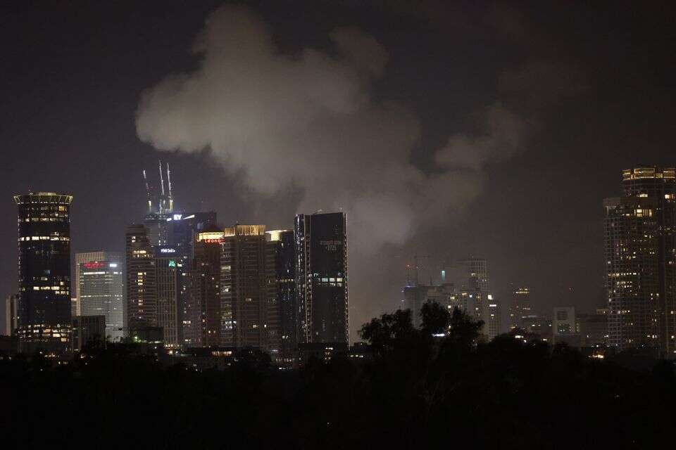 נפילות טילים בתל אביב
, קוקו