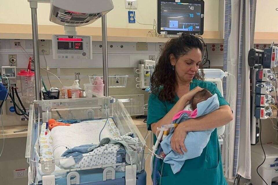 אחות הפגייה בבית החולים הדסה מעיין קום , דוברות הדסה