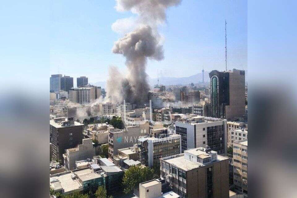 פטריית עשן בשמי טהרן , רשתות ערביות