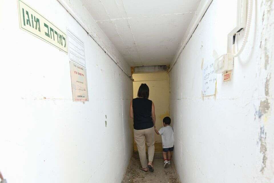קובייה קטנה מסתורית - המקלט שלנו , אייל מרגולין/ג'יני