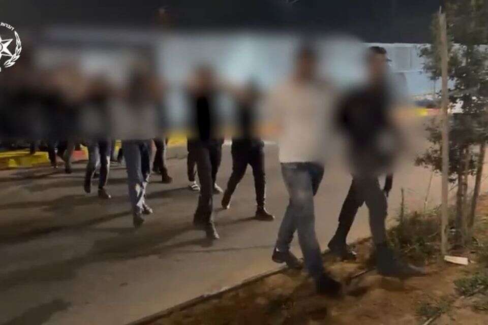 17 עצורים בשיירת השמחה באום אל-פאחם , דוברות המשטרה