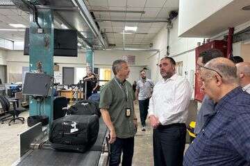 השר ארבל במעבר אלנבי , תקשורת שר הפנים