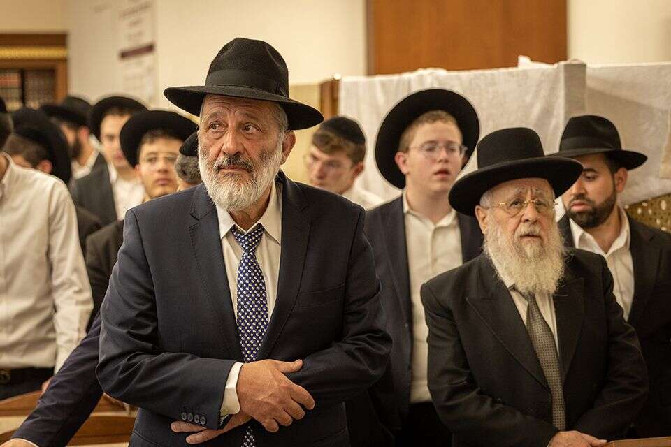 Shas' unusual statement: "We are ready to humiliate ourselves for the law to pass"
